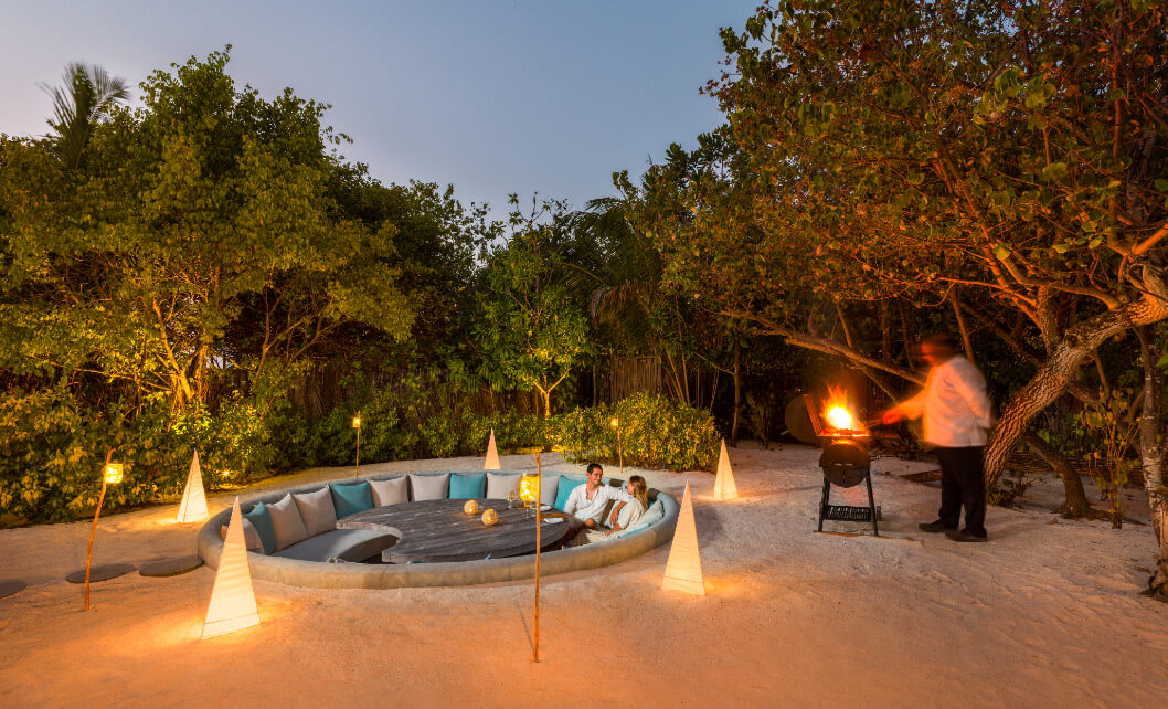 JA_Manafaru_Accommodation_Island_Residence_3BR_Outdoor_03_2024.jpg